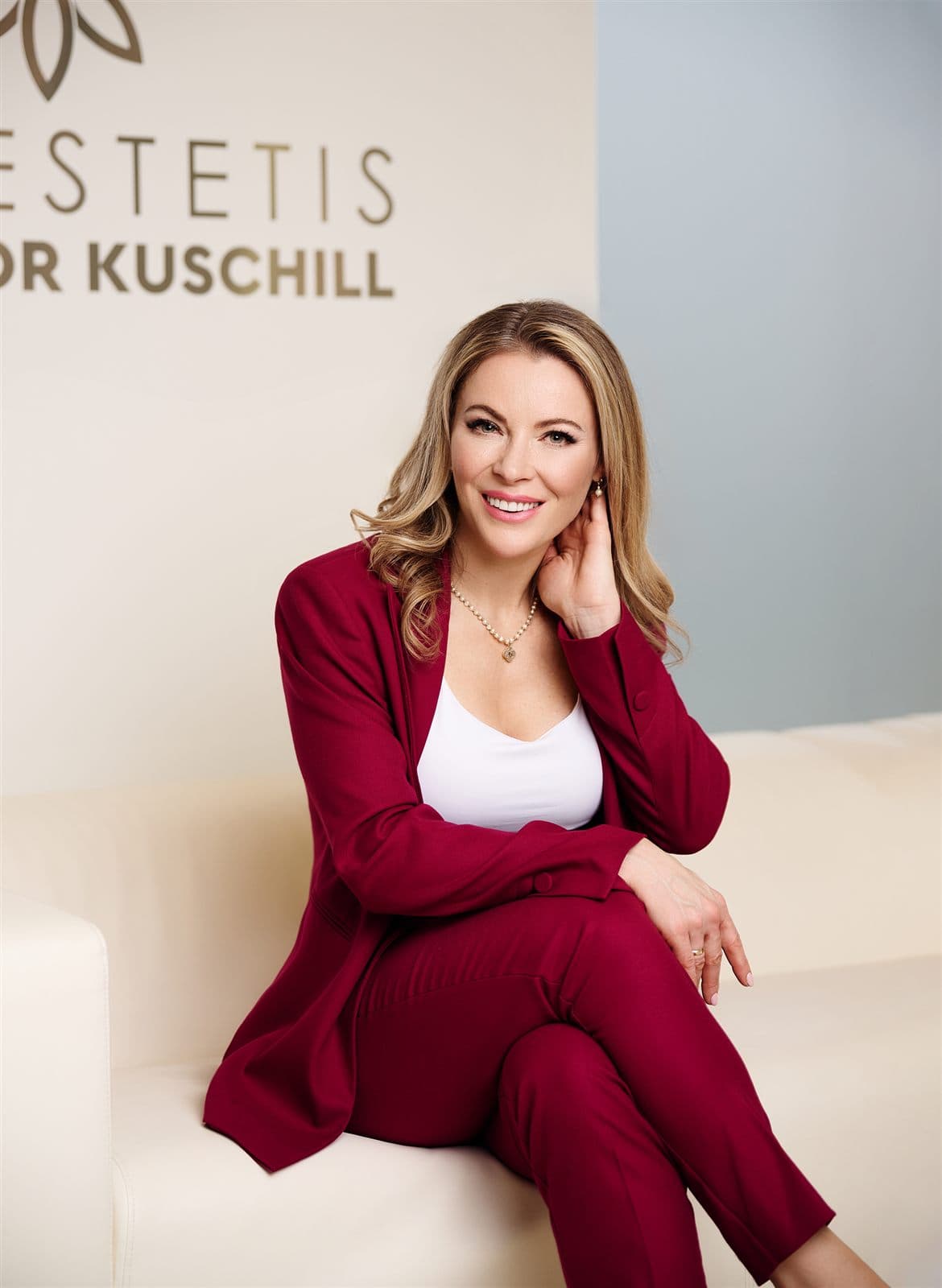 dr n. med. Joanna Kuschill-Dziurda — założycielka Klinik Dr Kuschill MEDESTETIS